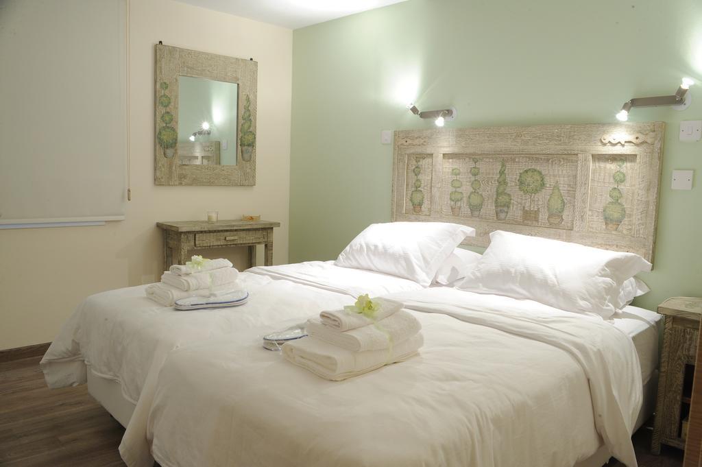 The Central Suites Nicosia Kamer foto