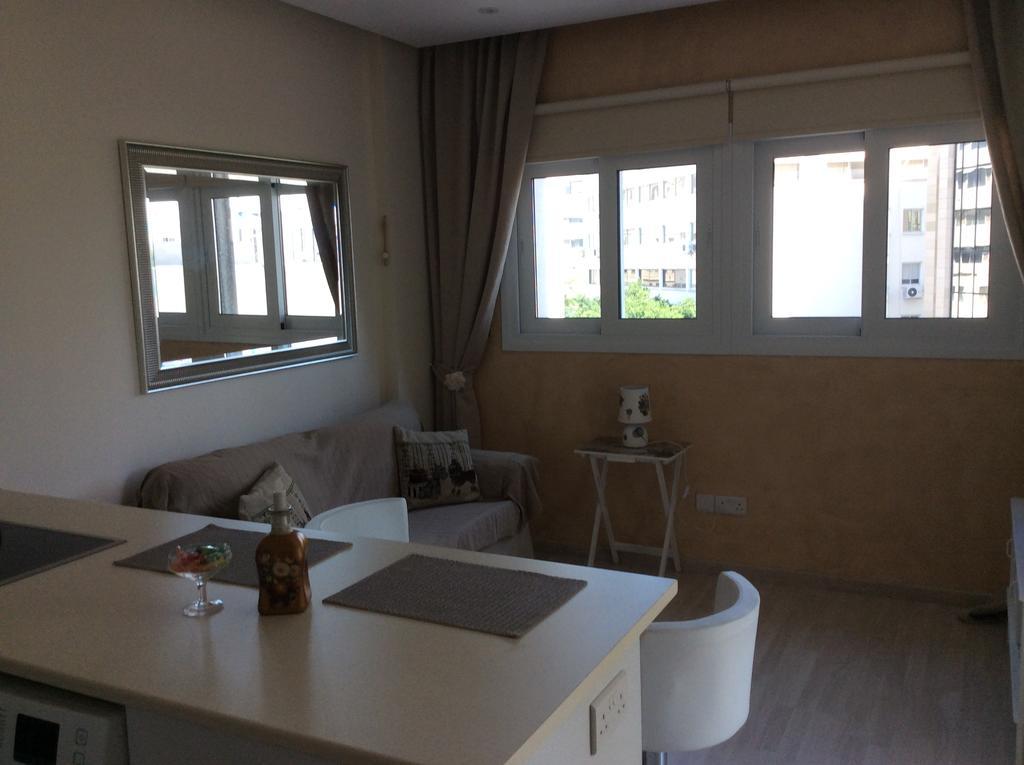 The Central Suites Nicosia Buitenkant foto