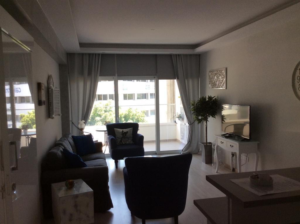 The Central Suites Nicosia Buitenkant foto
